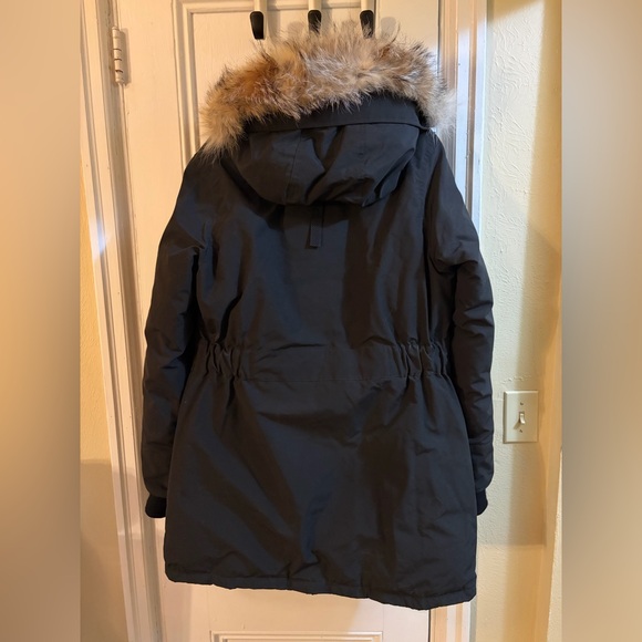 Canada Goose down jacket - Picture 2 of 6